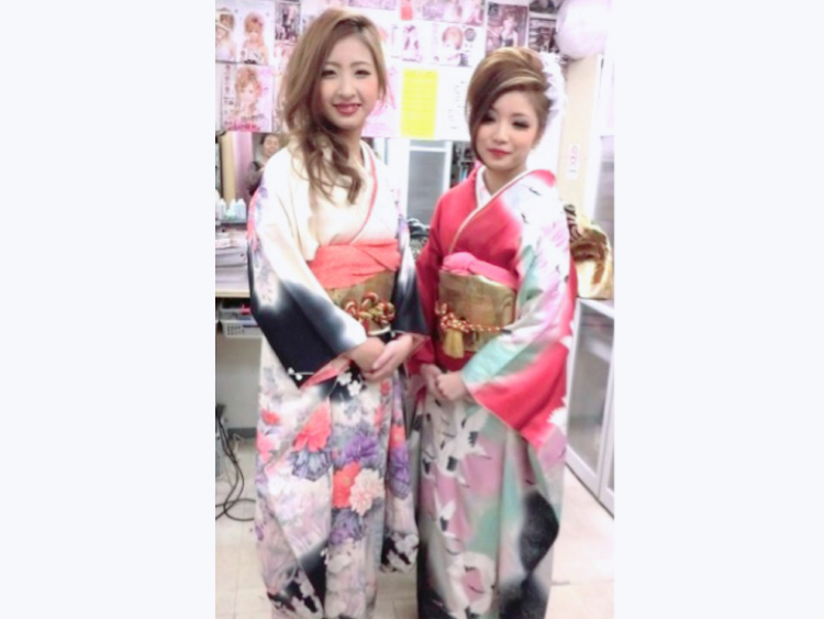 前撮り・後撮りトータルパック(振袖一式+着付け+メイク+写真撮影)59800円