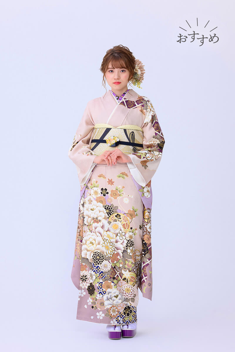 MK-1307】灰桜色の地に花を合わせた典雅な振袖｜特選呉服京彩|振袖比較