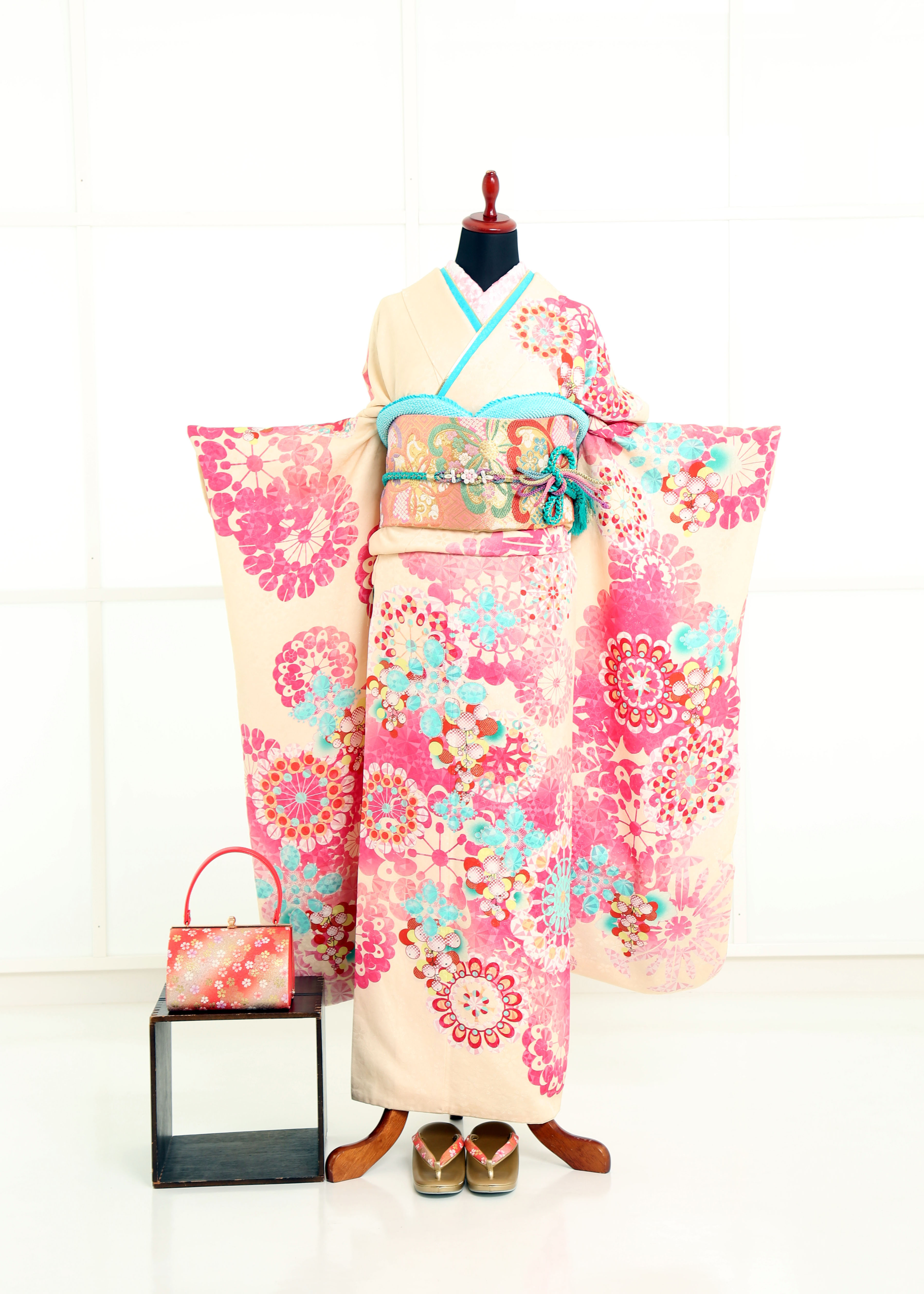 №2302 / きもの　さくら屋