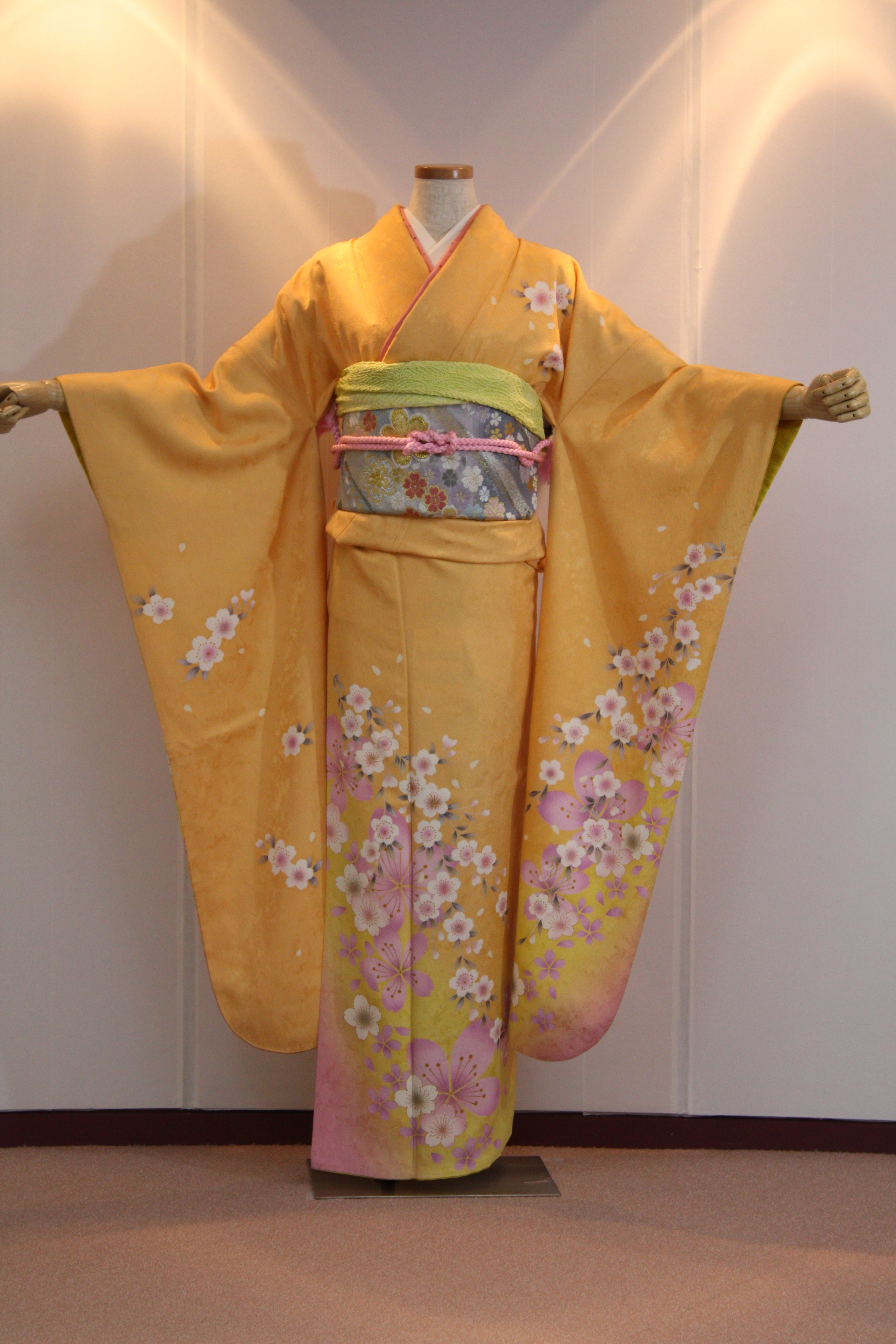 Bプランo / 衣裳サロンアンジー・メレ