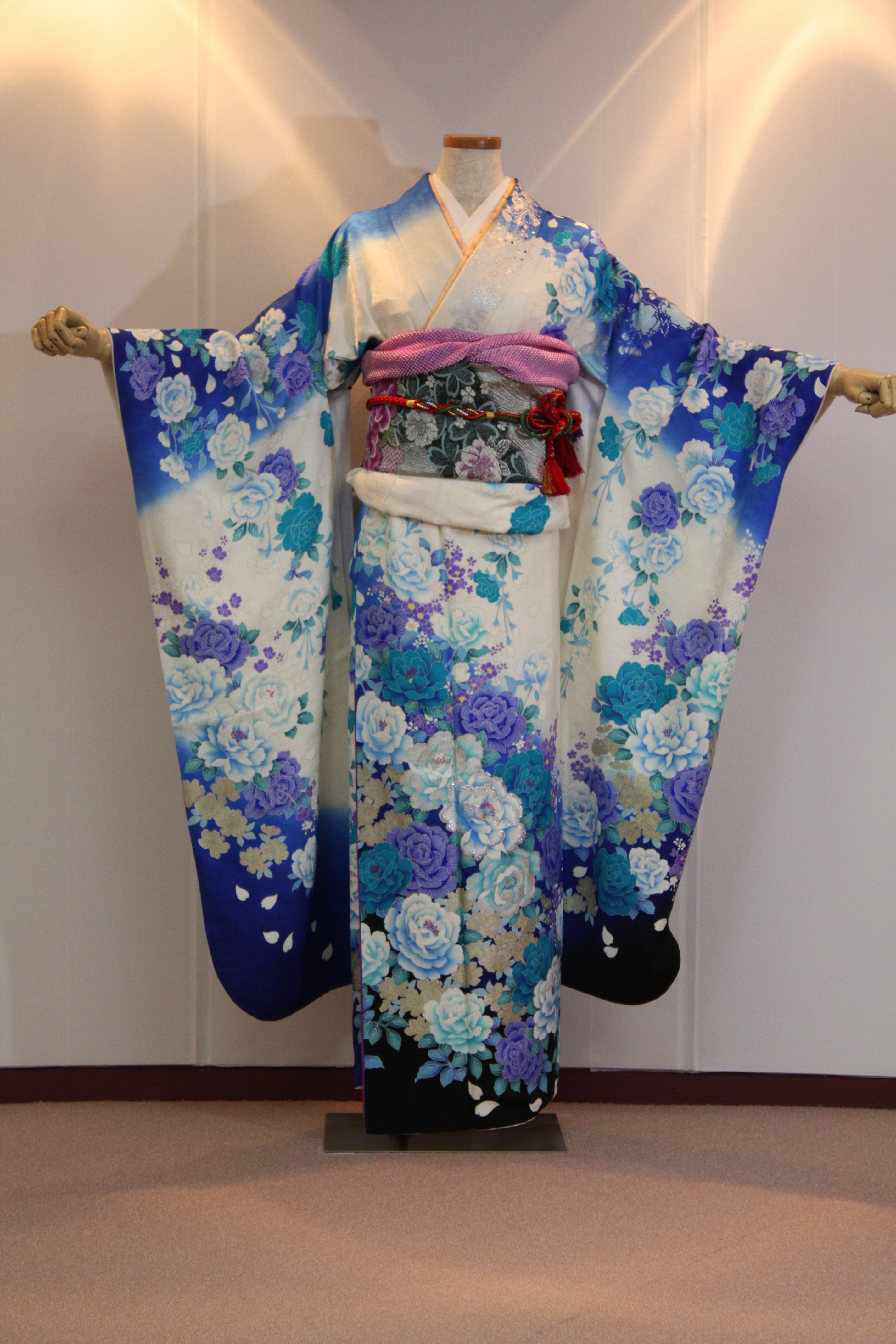 Eプランb / 衣裳サロンアンジー・メレ