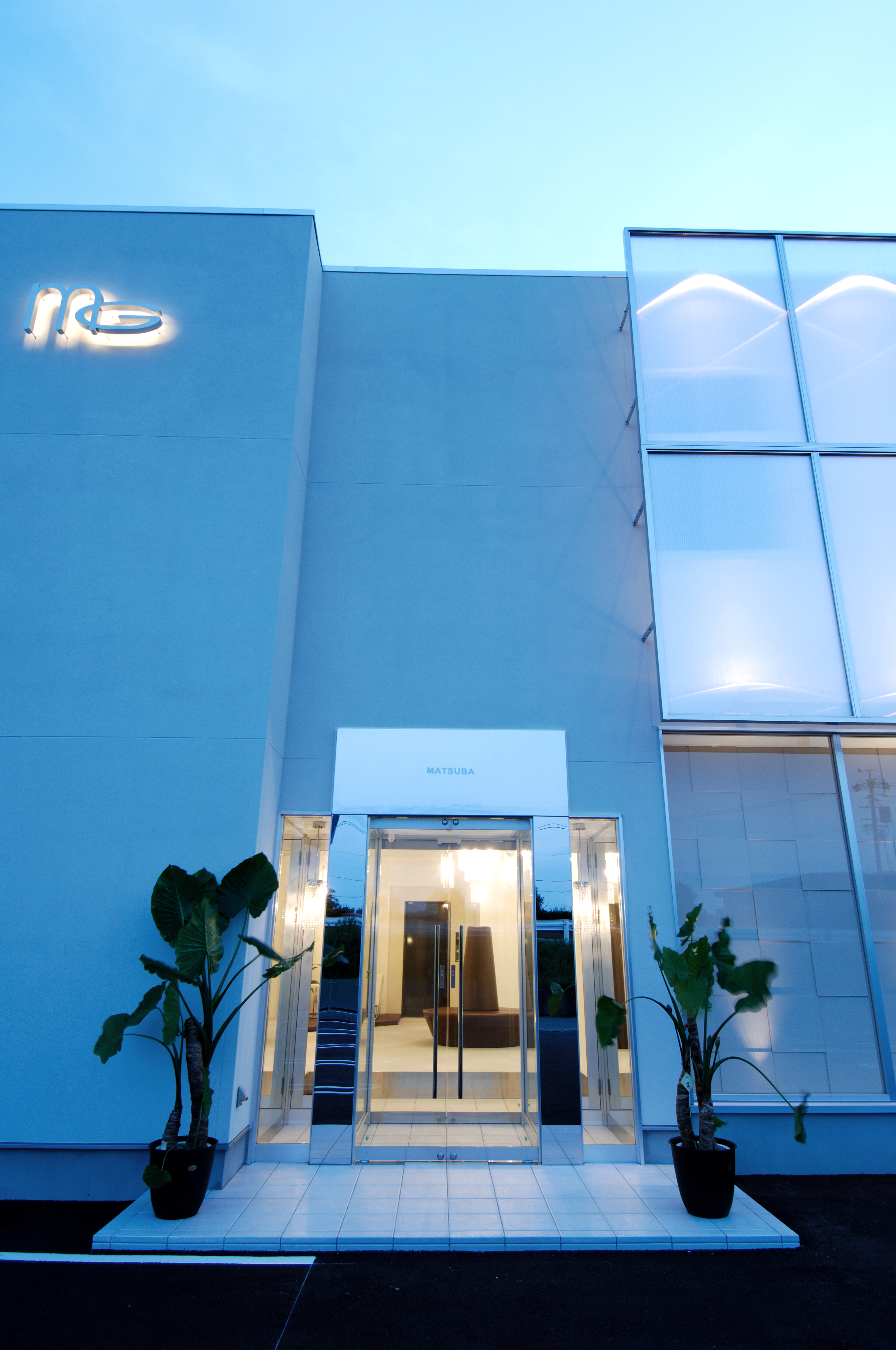 こんにちは！伊勢・国道２３号沿の呉服の松葉です♪